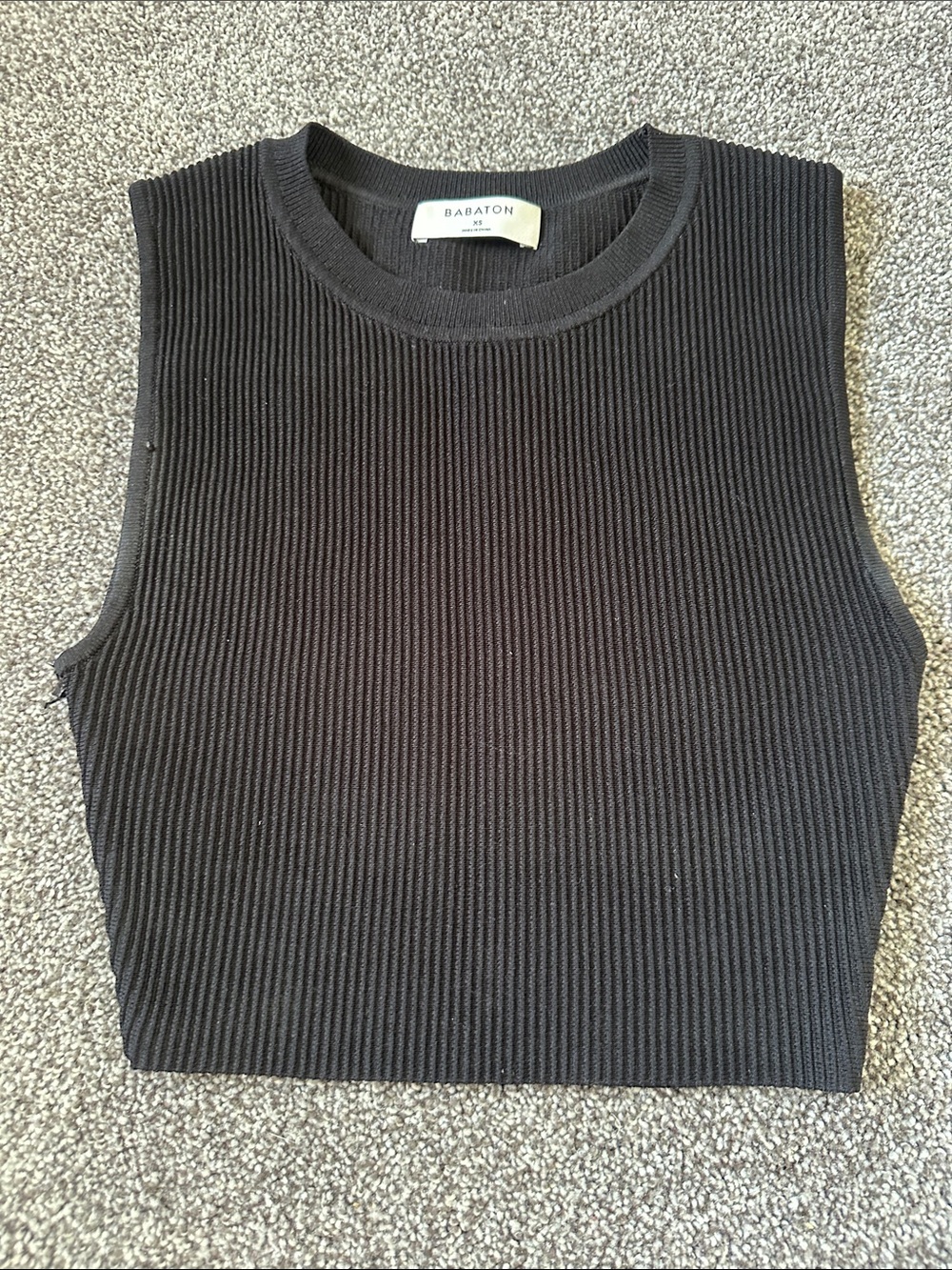 Babaton Black Ribbed Cropped Tank